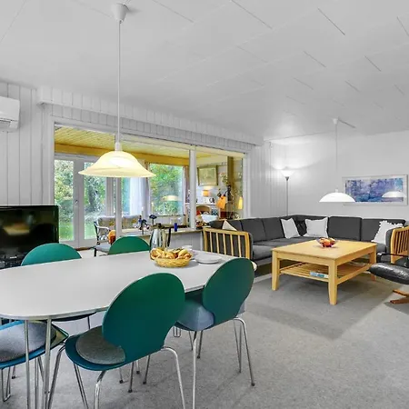 Awesome In Vaeggerlose With Kitchen