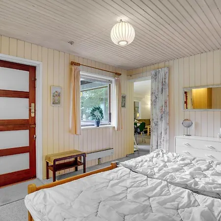 Awesome In Vaeggerlose With Kitchen Holiday home Boto By