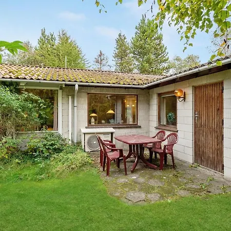 Awesome In Vaeggerlose With Kitchen