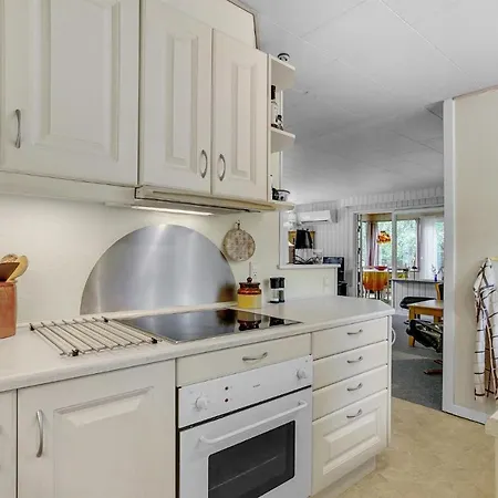 Awesome In Vaeggerlose With Kitchen Holiday home